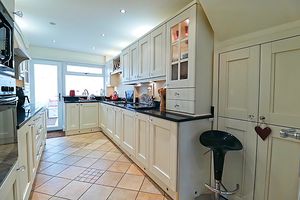 Kitchen- click for photo gallery